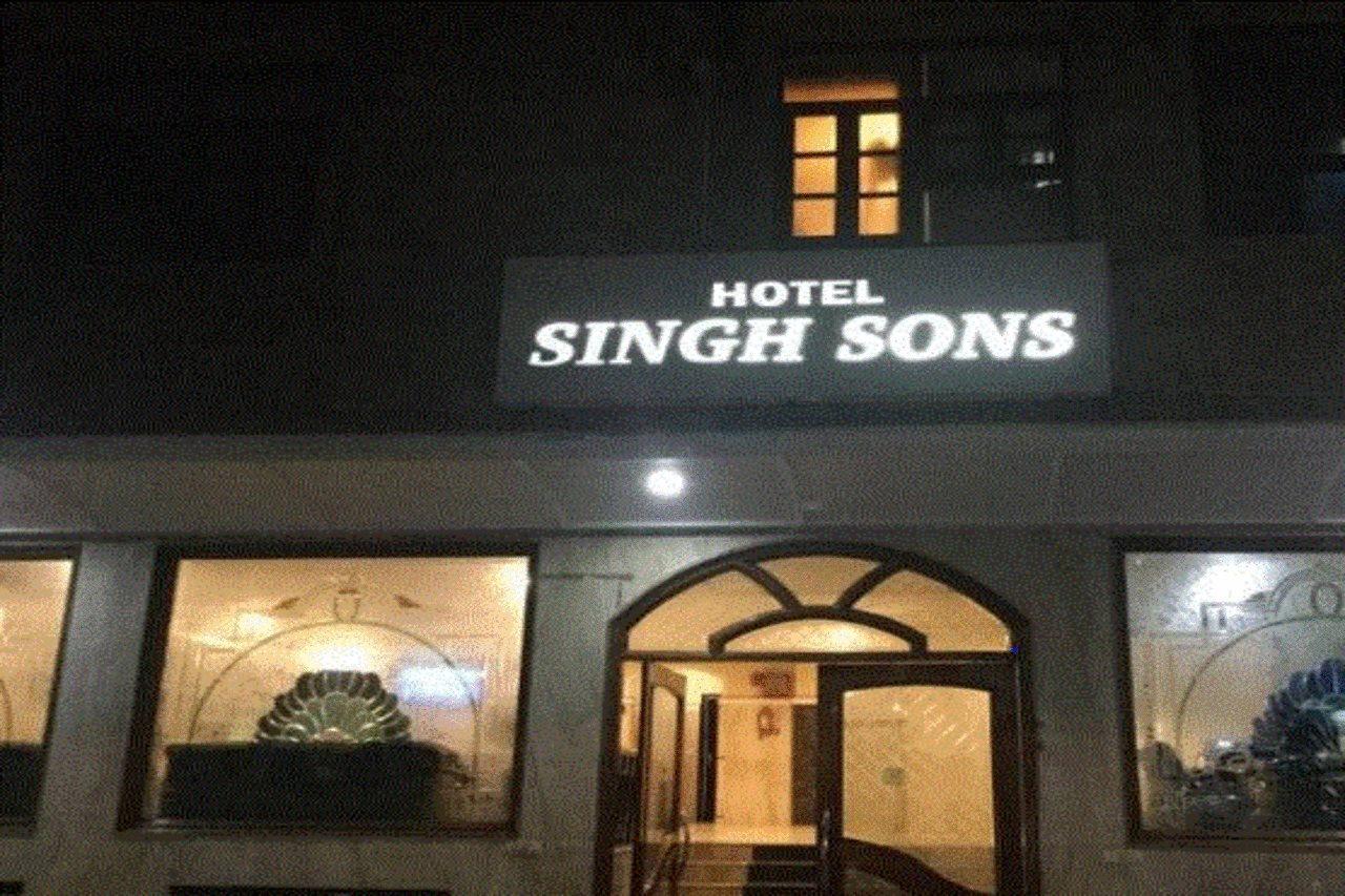 Treebo Trend Singh Sons Karol Bagh Hotell New Delhi Exteriör bild