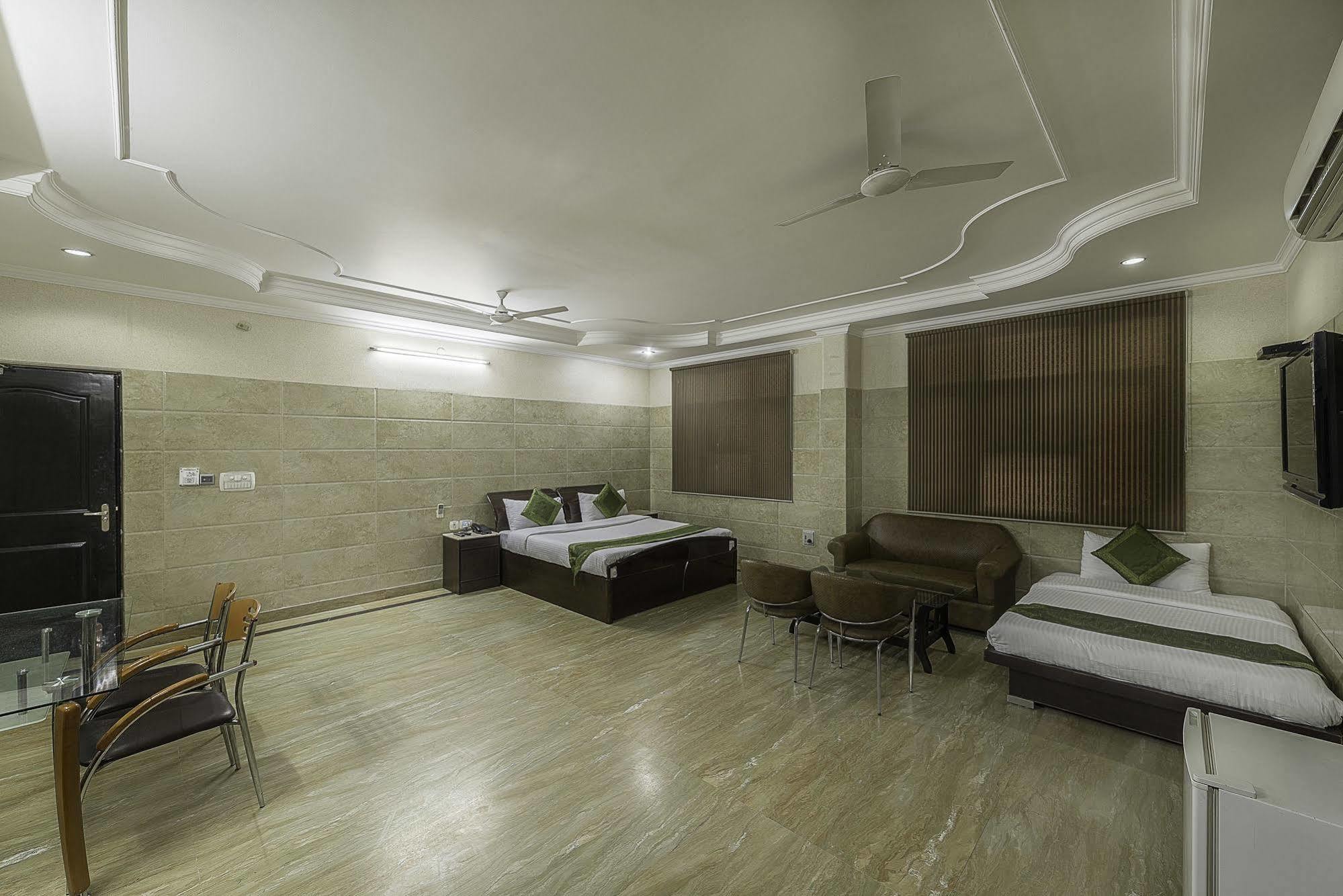 Treebo Trend Singh Sons Karol Bagh Hotell New Delhi Exteriör bild